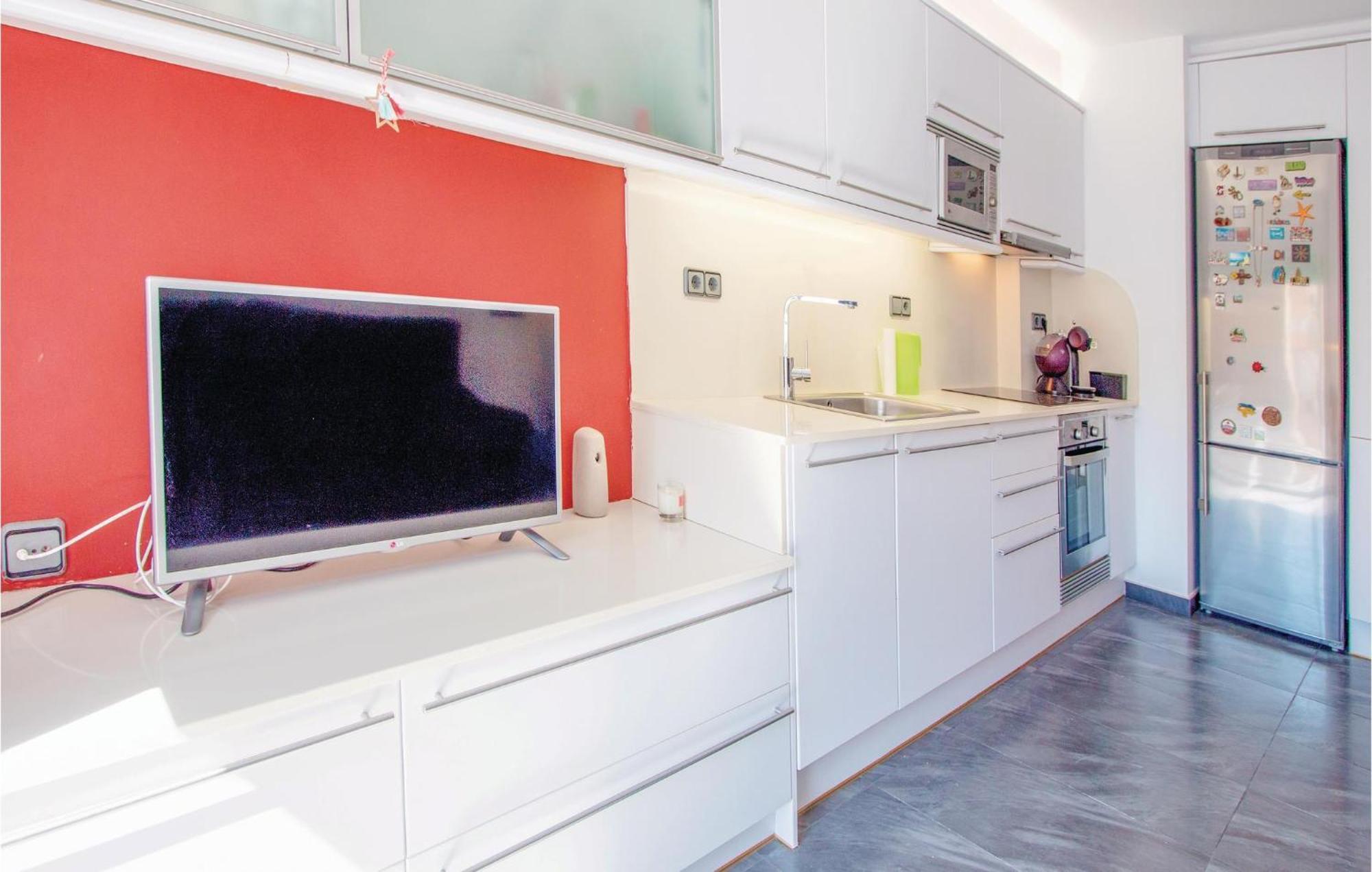 2 Bedroom Cozy Apartment In Blanes Εξωτερικό φωτογραφία