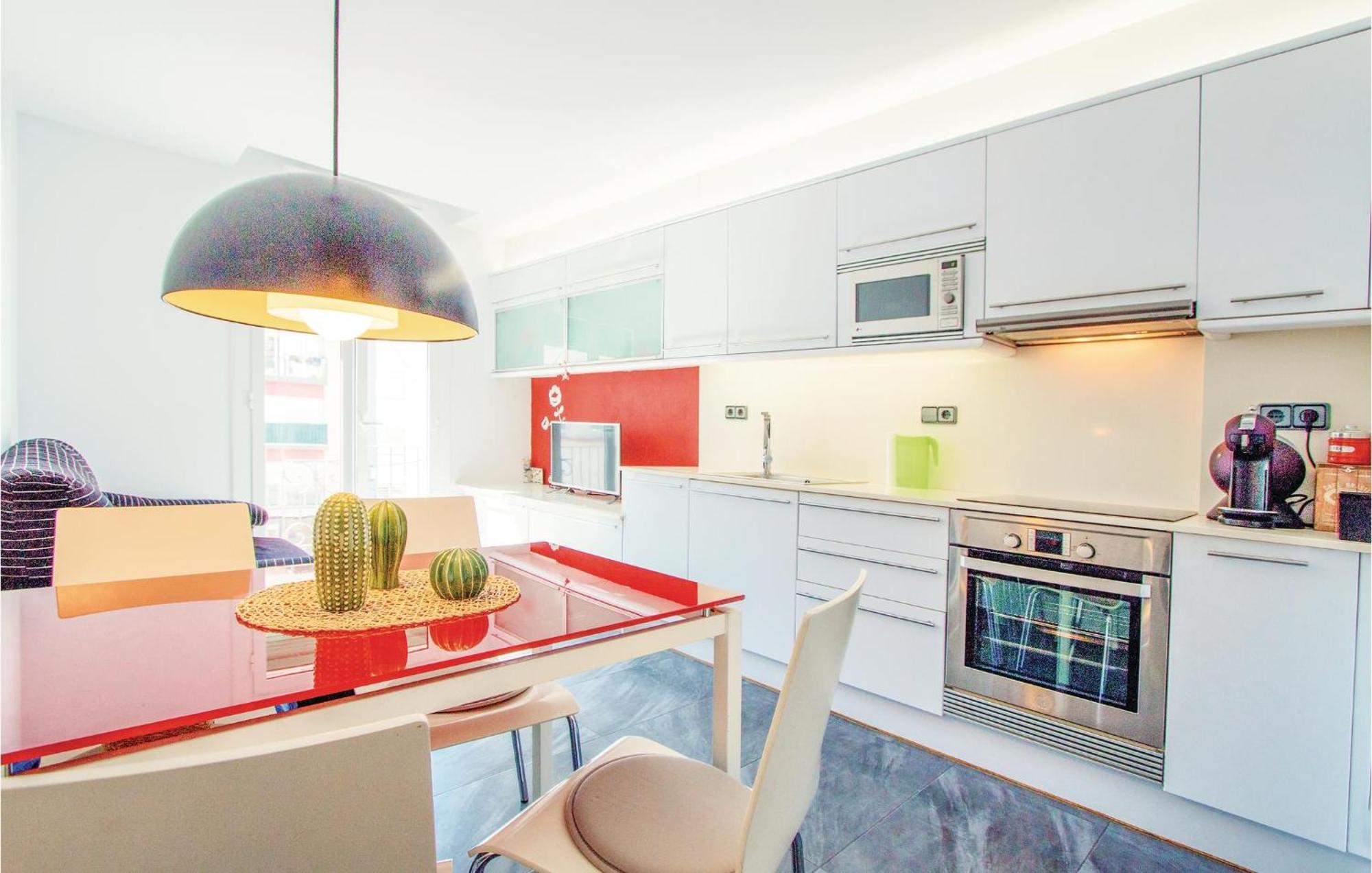 2 Bedroom Cozy Apartment In Blanes Εξωτερικό φωτογραφία