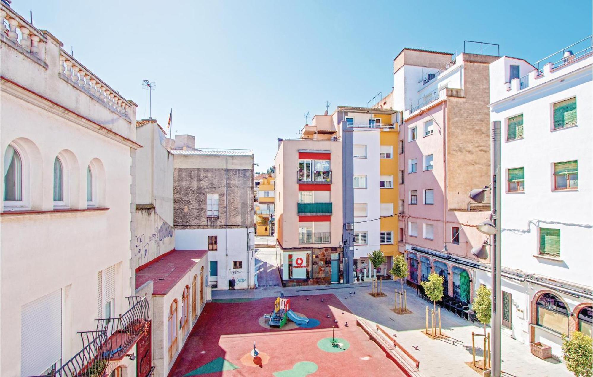 2 Bedroom Cozy Apartment In Blanes Εξωτερικό φωτογραφία